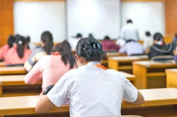 辉煌优配 广东率先放宽公务员省考年龄，最高43岁可报考